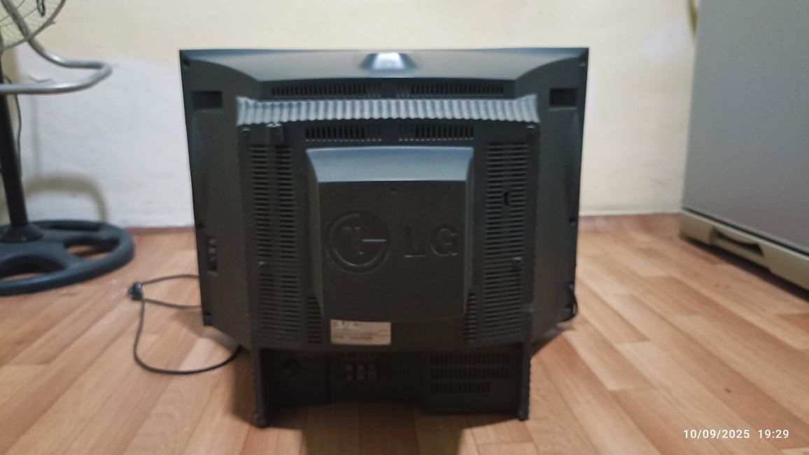 LG tv  FX5RG - th