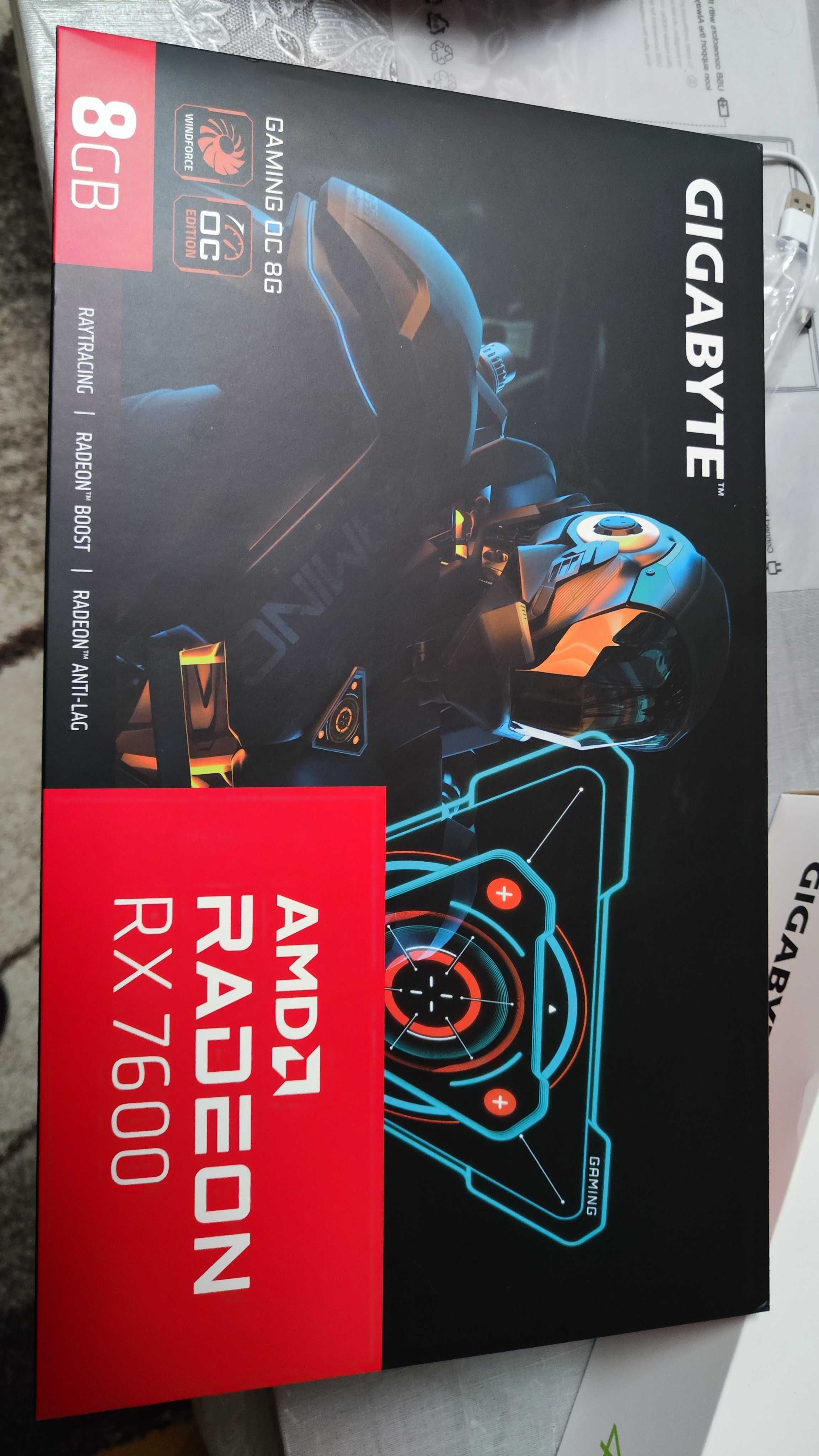 Продавам гаранционна видеокарта GIGABYTE AMD RADEON RX 7600 GAMING OC