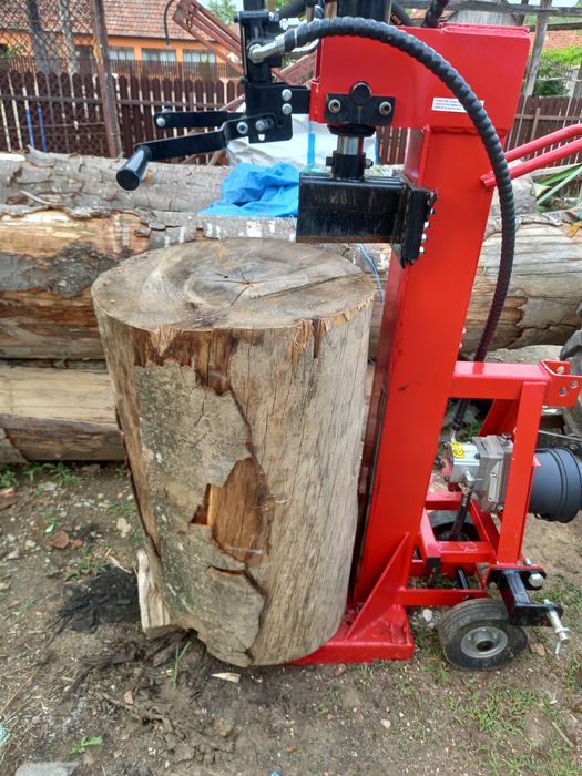 Crapator-despicator  lemne, busteni