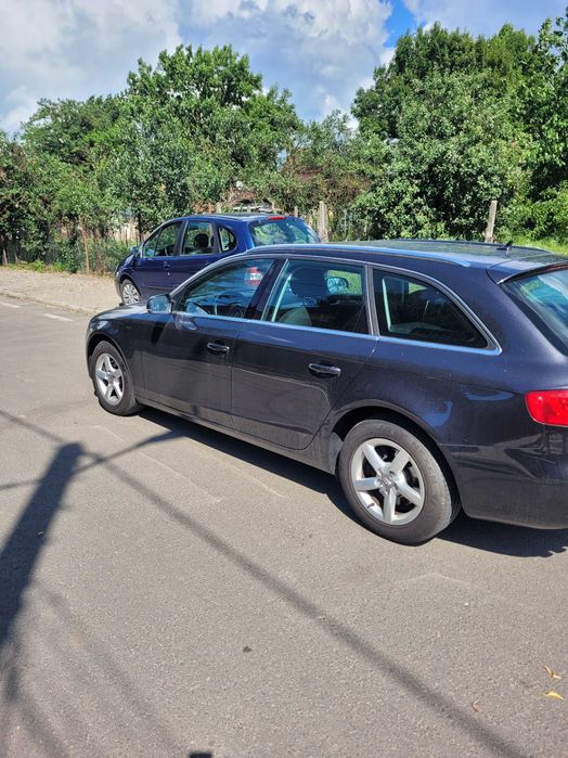 Se vinde urgent . Audi a4 b8