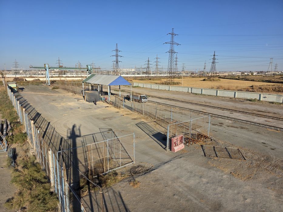 Maydon ijaraga beriladi!