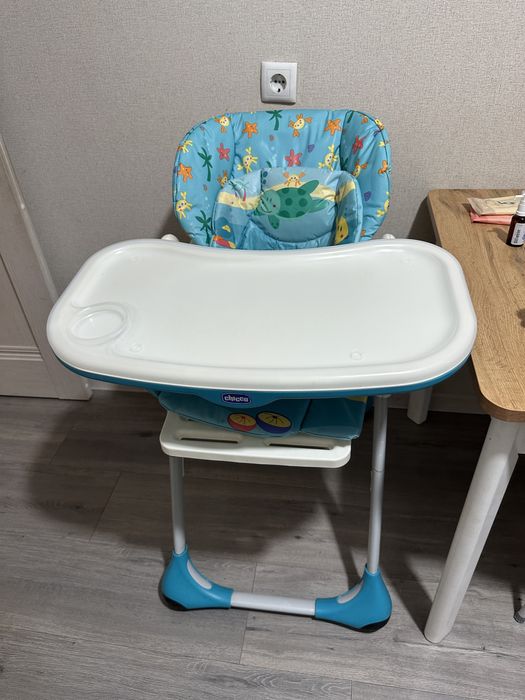 Продам стульчик для кормления