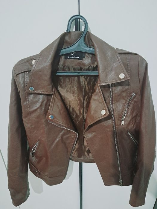 Кожаная куртка женская