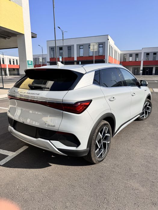 BYD Yuan Plus 4-pozitsiya