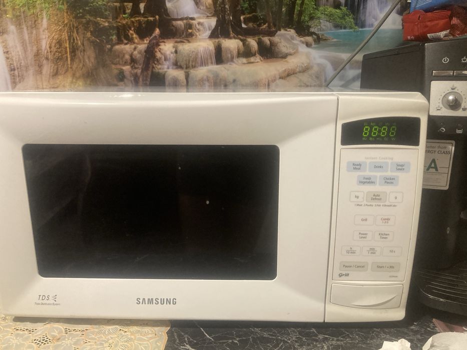 Cuptor microunde SAMSUNG