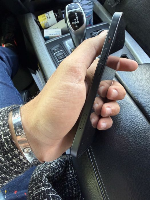 Iphone 15 (black) 128gb