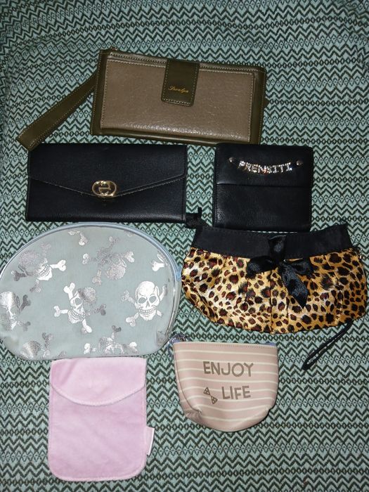 Продам кошельки, косметички