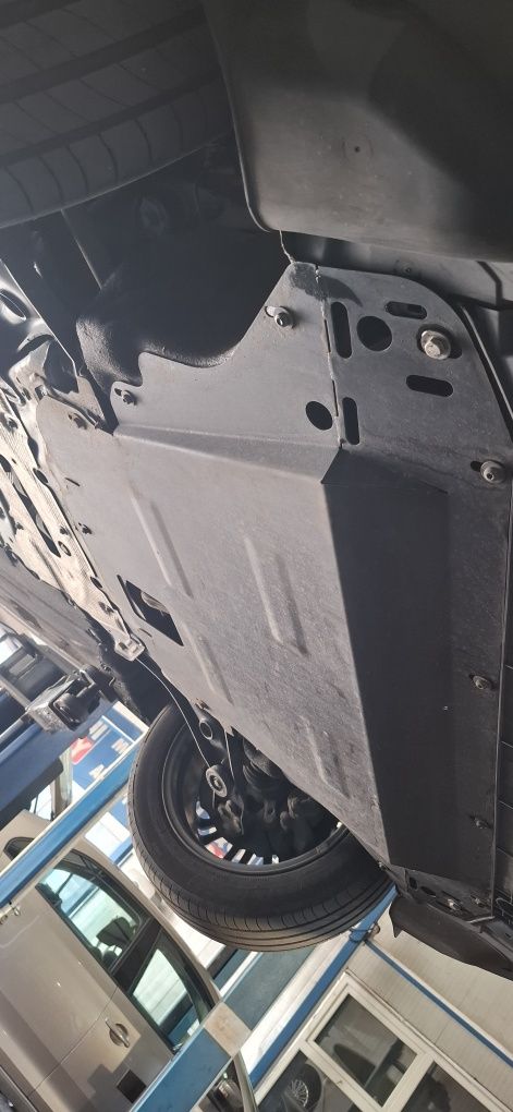 Scut auto metalic Ford