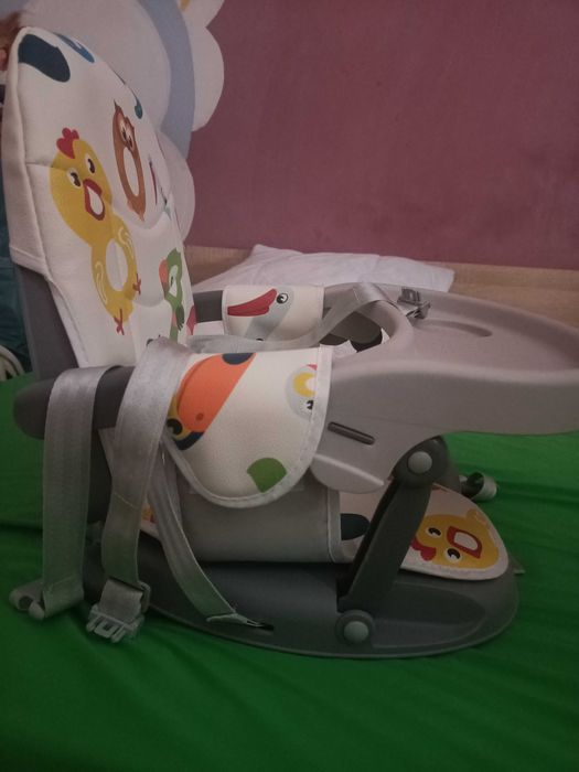 Стол за хранене-бустер