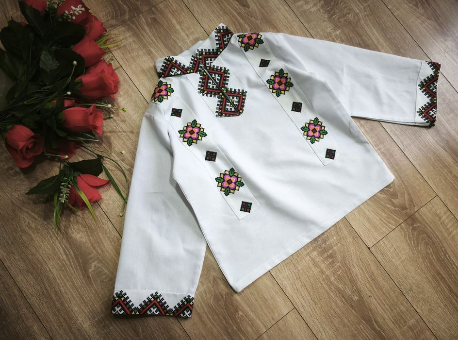 Costum fetița ie baietel