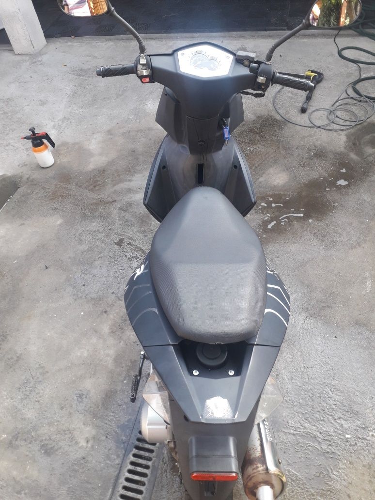 Vand scuter 49cc 2t cu CI si ITP