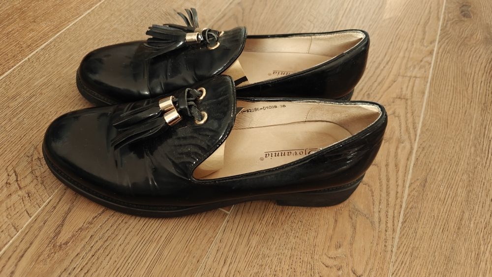 Продаются лоферы