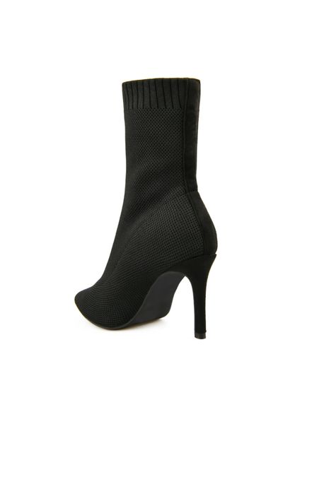 Дамски черни боти-текстил