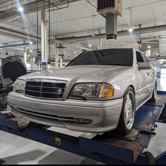 Мерседес цешка w202! Бамперы,фара,порог,поворотник,амг,туманка,обвес,с