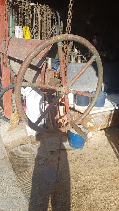 Sul pentru fantana și presa pentru tigla