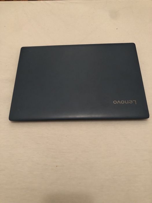 Лаптоп Lenovo
