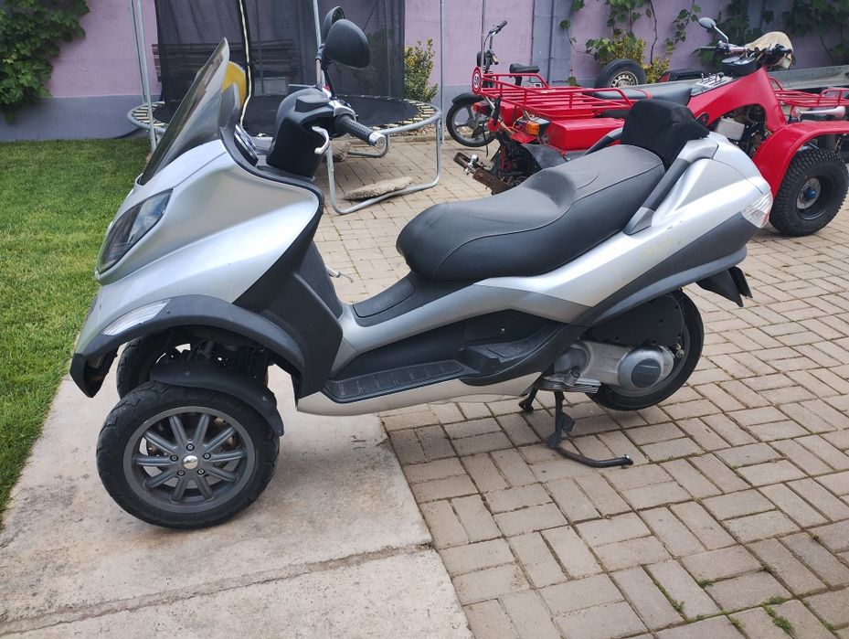 Scuter Piaggio MP3 2008