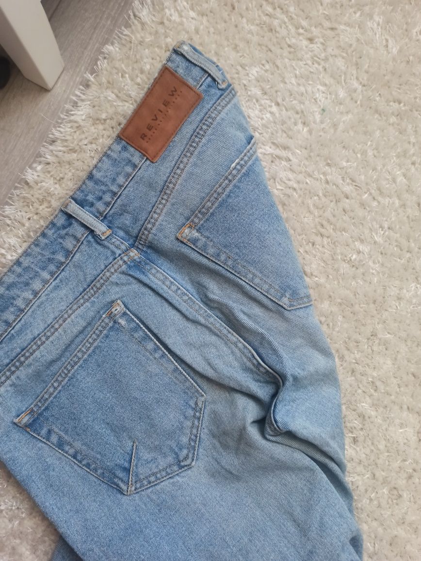 Blugi Review Straight fit