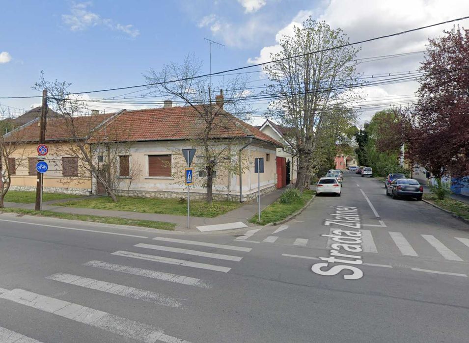 Casa de inchiriat strada HOREA pt FIRME