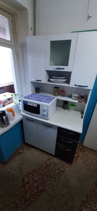 Арендв Квартиры. Ц-4. 4 этажный дом, 3-комнатная квартира