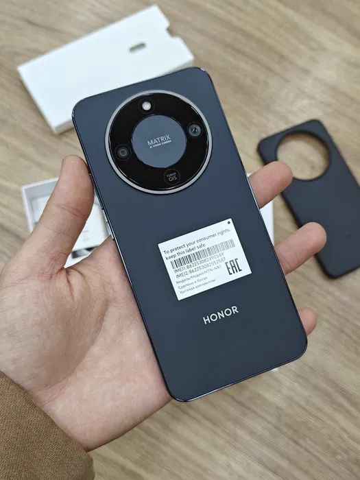 Продам новый телефон хонор х 9 д в новом состояние