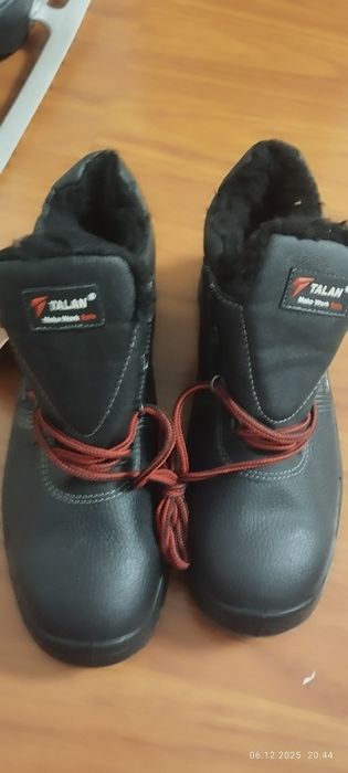 Спецобувь новая.