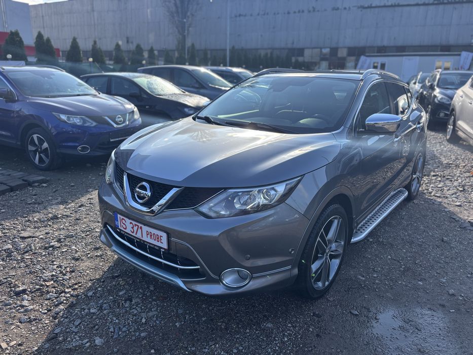 Nissan Qashqai Tekna / Led / Panoramic / Camere 360 / Garantie