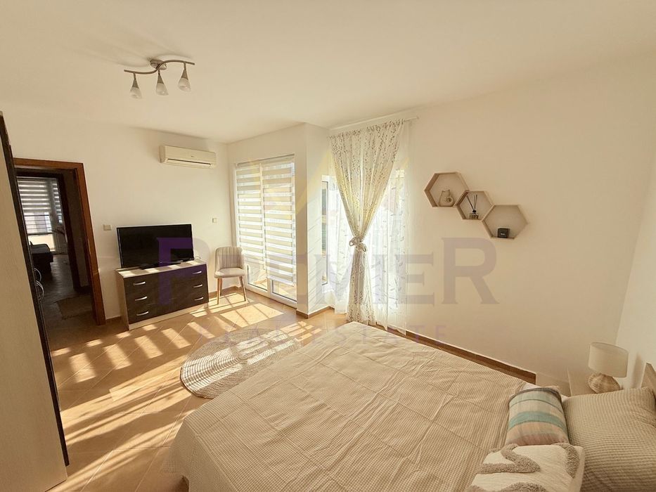 Продава се Тристаен апартамент в к.к. Слънчев бряг - 84 кв.м за 1250 €/кв.м - Снимка #1