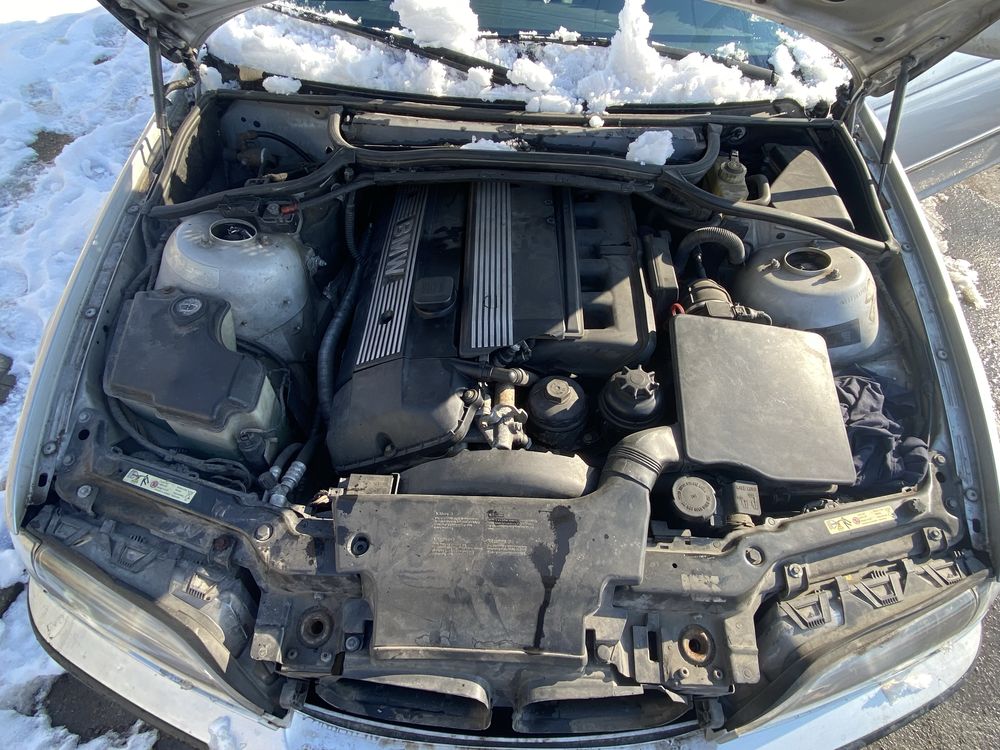 BMW E46 Facelift комби M54B30TU 231 коня НА ЧАСТИ!