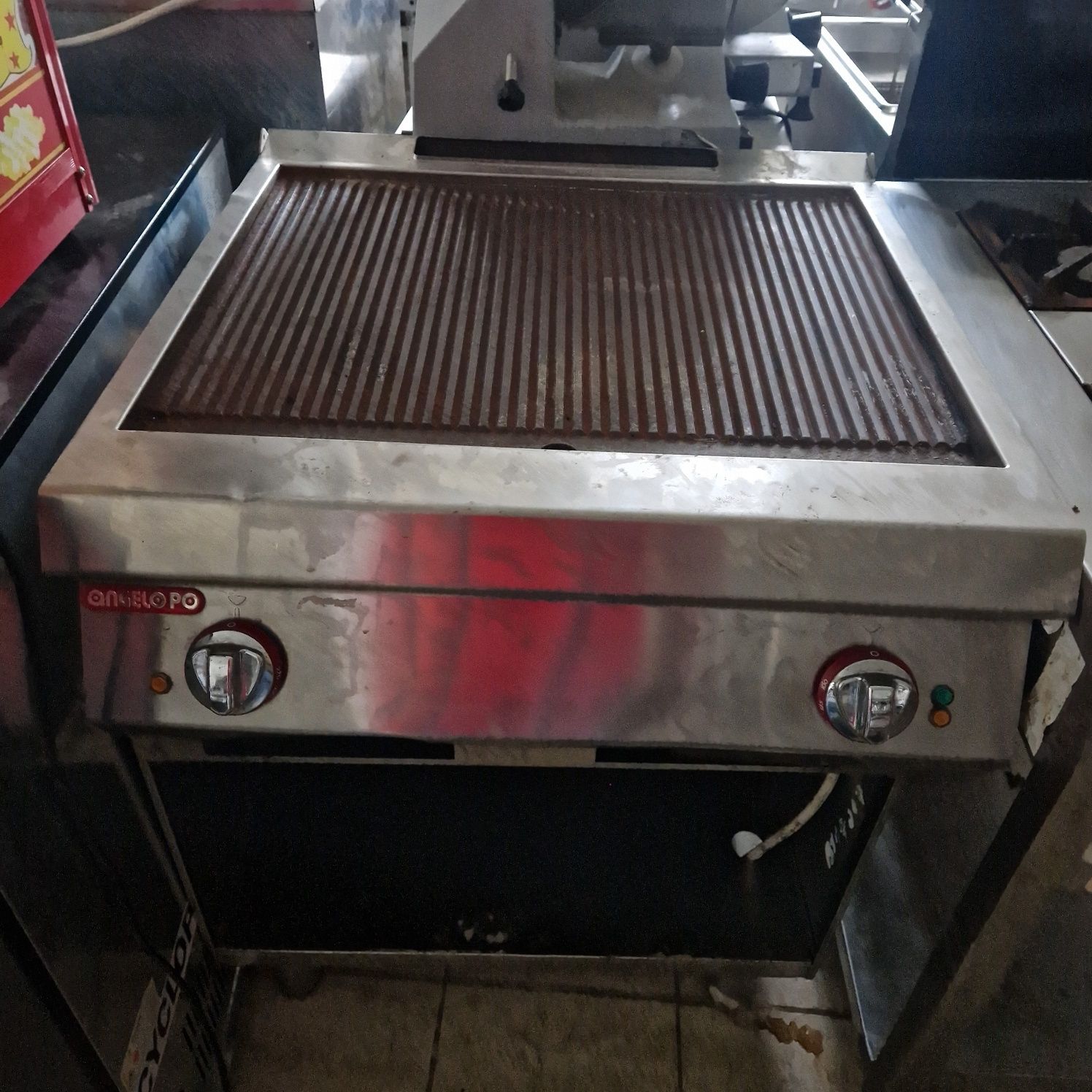 Gratar de banc inox, 2 zone, neted sau striat