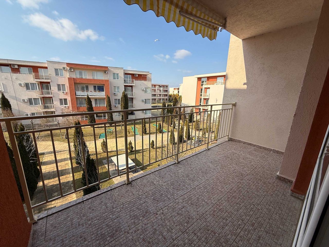 Продава се Двустаен апартамент в к.к. Слънчев бряг - 57 кв.м за 1141 €/кв.м - Снимка #8