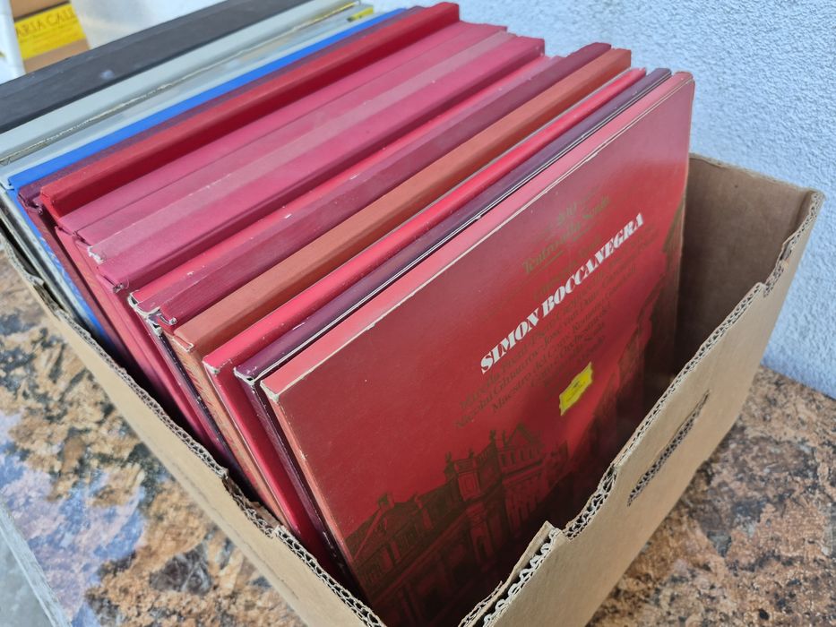 Vând Lot 200 Discuri Vinil colectia Deutsche Grammophon muzica clasica