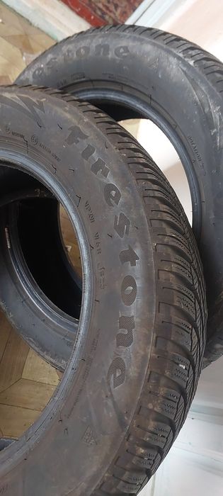 Vand 2 anvelope de iarna  R16