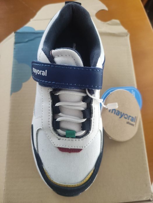 Маратонки Mayoral