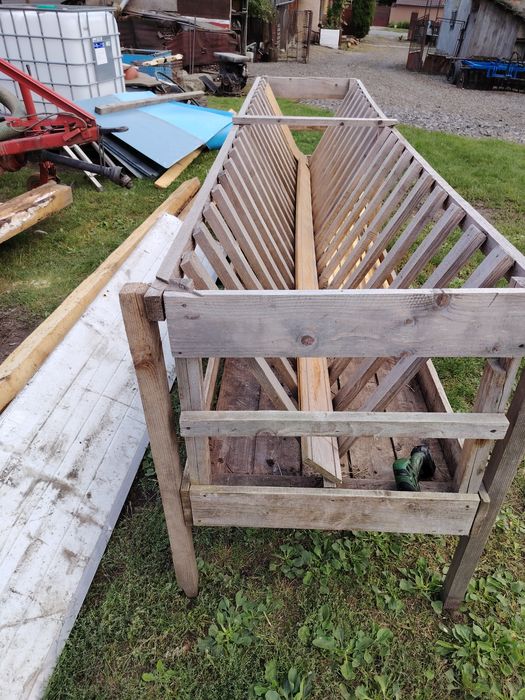 Iesle hrănitoare pentru oi