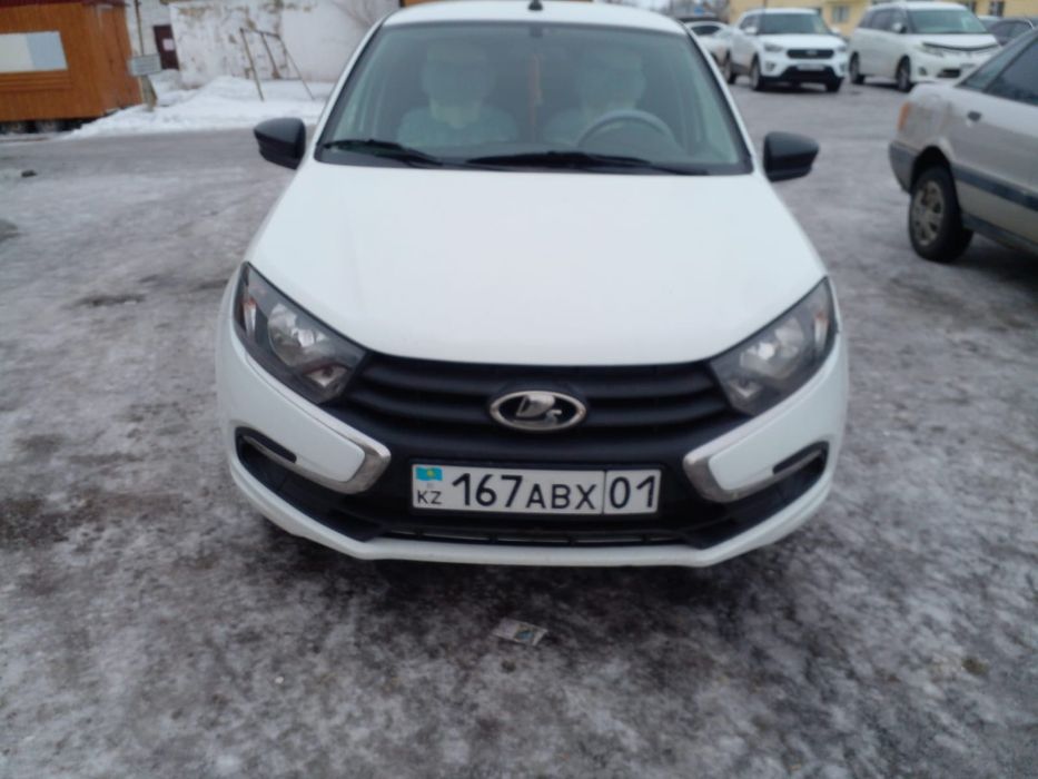 Продам   авто   Лада гранта 4 млн . торгта
