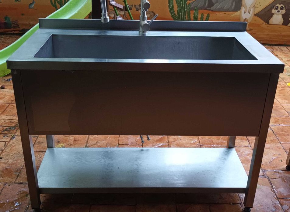 Utilaje bucătărie Horeca - Chiuvete/Vitrina frigorifica