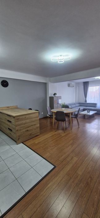 Vând apartament in LUCEAFĂRUL Oradea  2 camere 70 mp