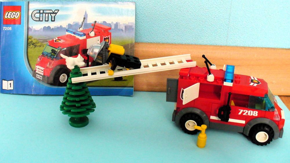 LEGO City Пожарни автомобили модели 60001, 7942 и 4427