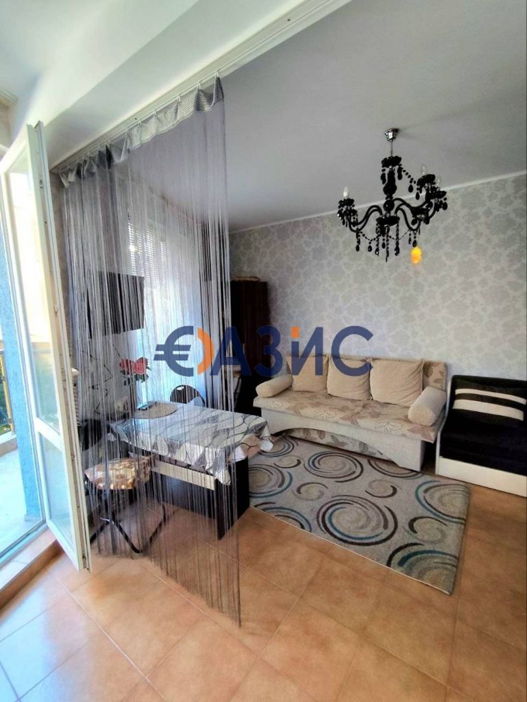 Продава се Едностаен апартамент в Поморие - 42 кв.м за 1643 €/кв.м - Снимка #3