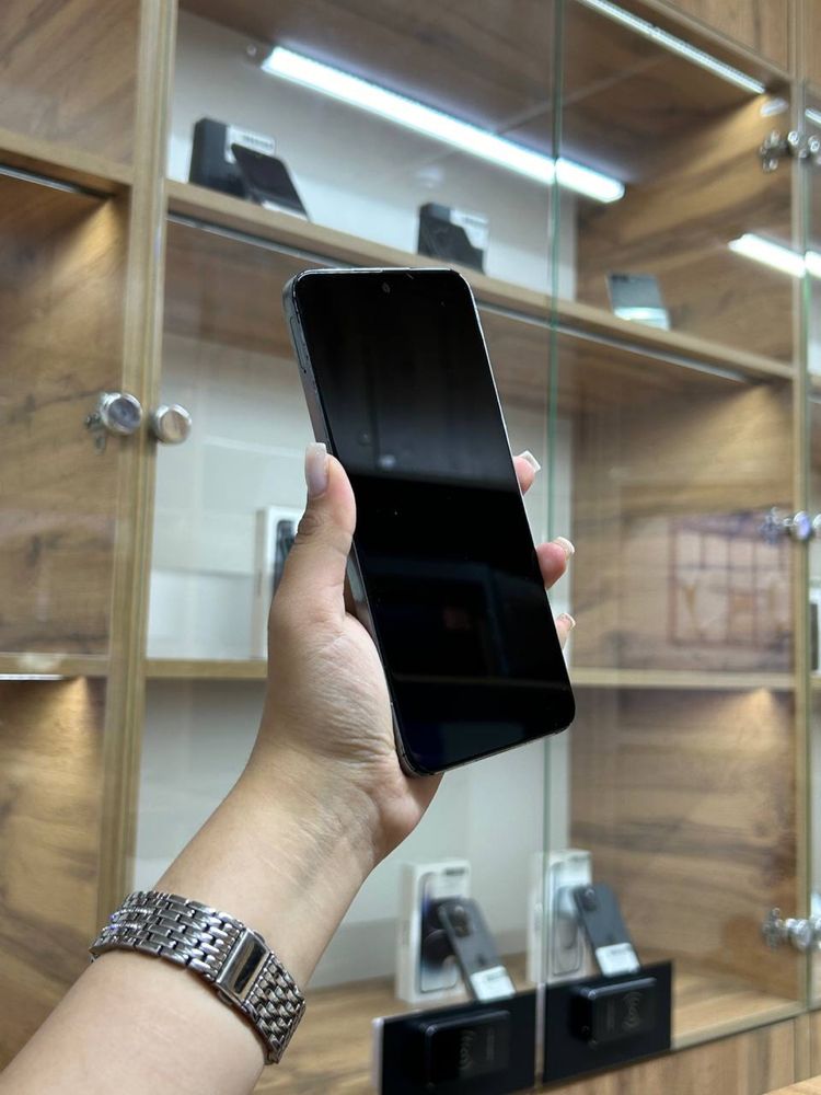 Honor  X8a.