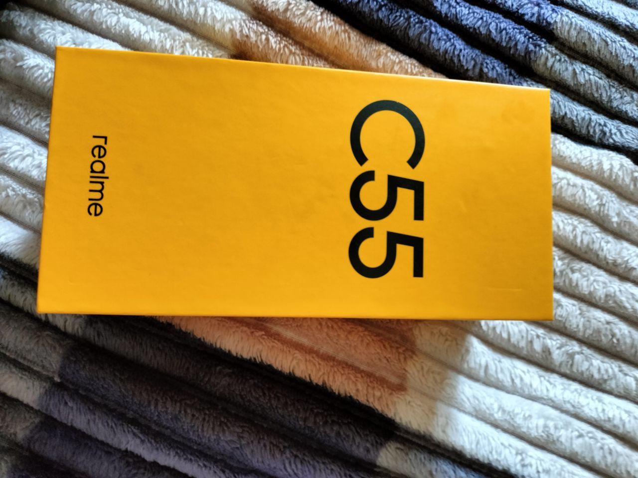 Продам смартфон Realme c55 8+8 256GB