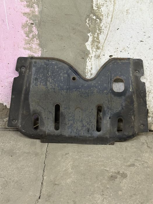 Продам защиту на Лада ларгус