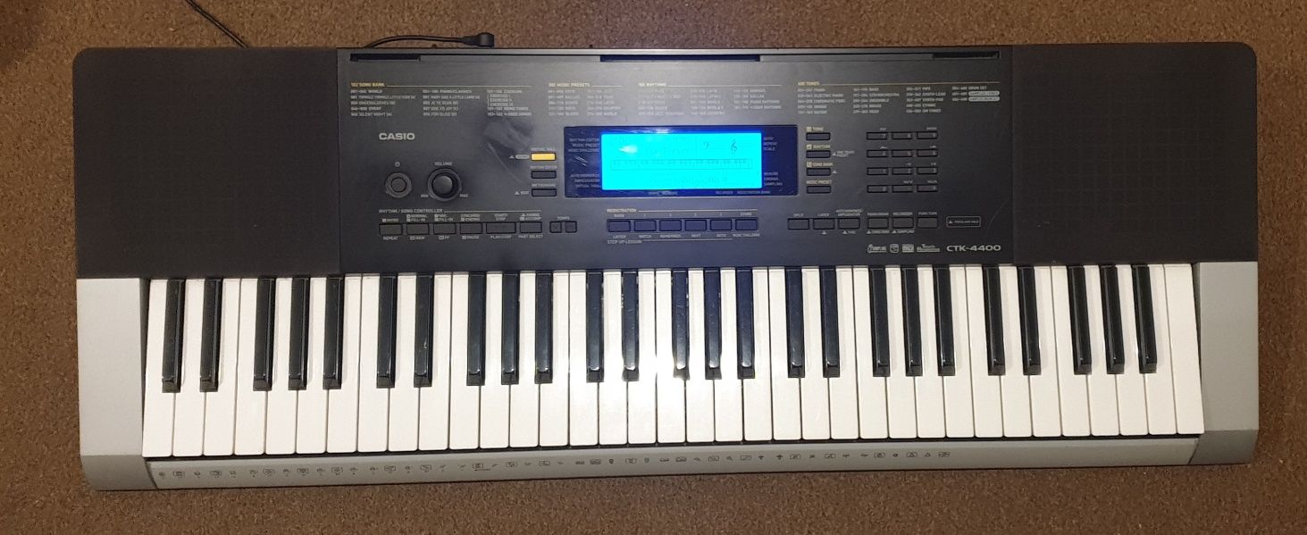 Orgă Casio CTK-4400