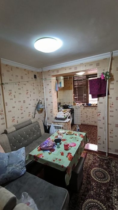 2xonali uy sotiladi 1etaj . Sagdiana parijda.