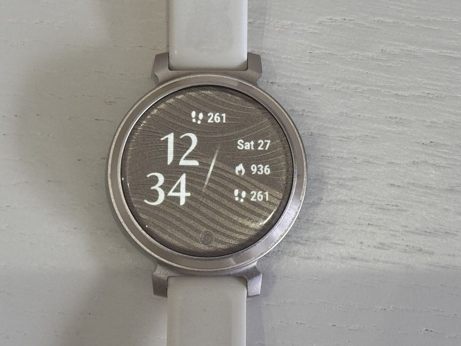 Garmin Lily 2 + 12 huse si curele