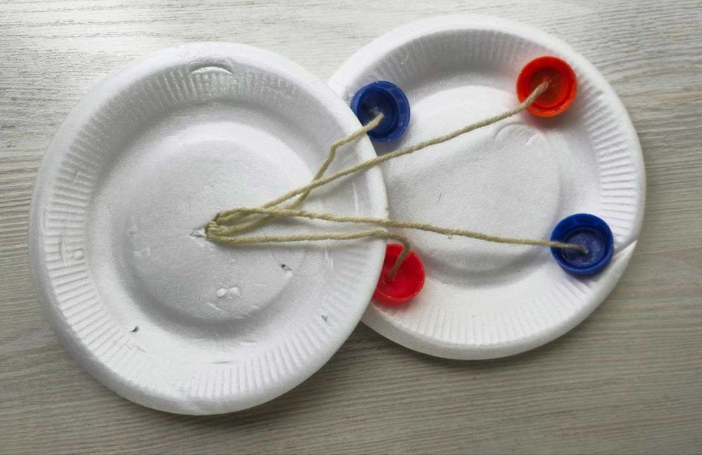 Готовые поделки в школу или детский сад.