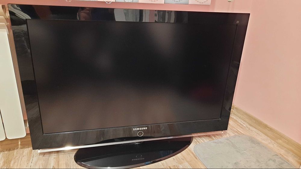 LCD HD Телевизор SAMSUNG - 40incha