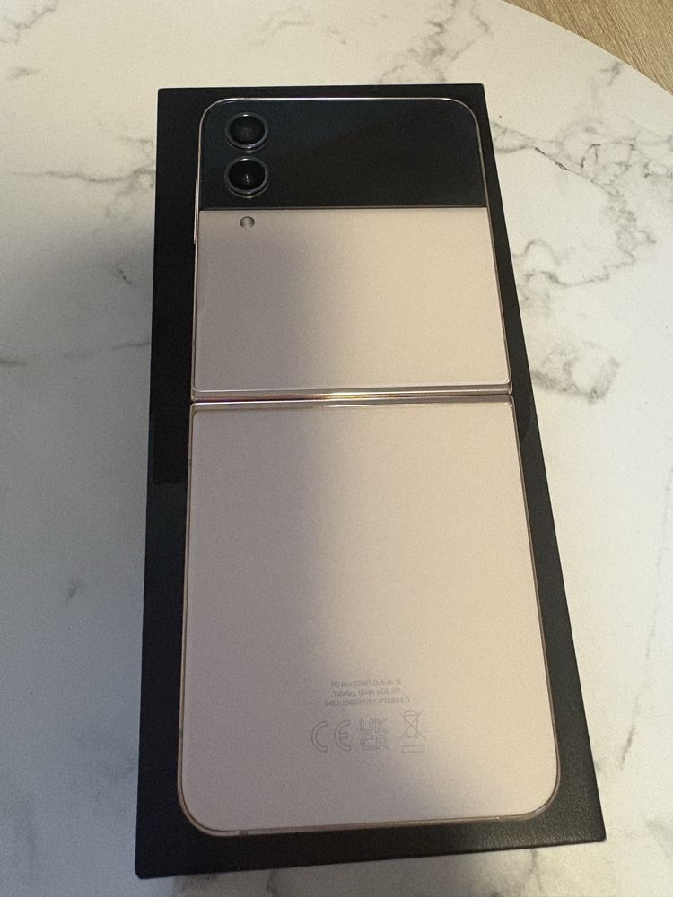 Samsung Z Flip 4