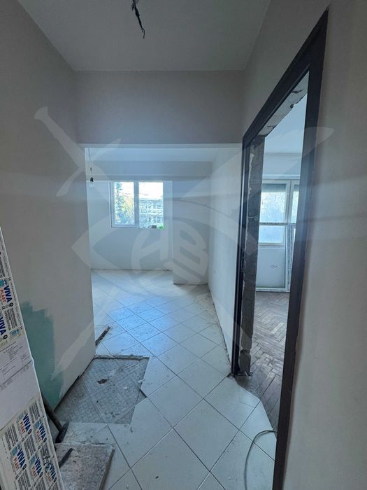 Продава се Двустаен апартамент в Варна, Владислав Варненчик - 60 кв.м за 1750 €/кв.м - Снимка #2